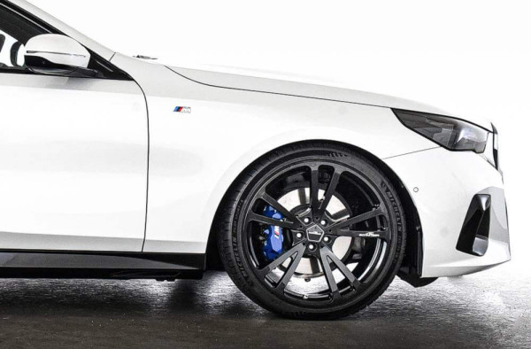 AC Schnitzer 21" wheel & tyre set AC3 FlowForming anthracite Pirelli for BMW i5 G60